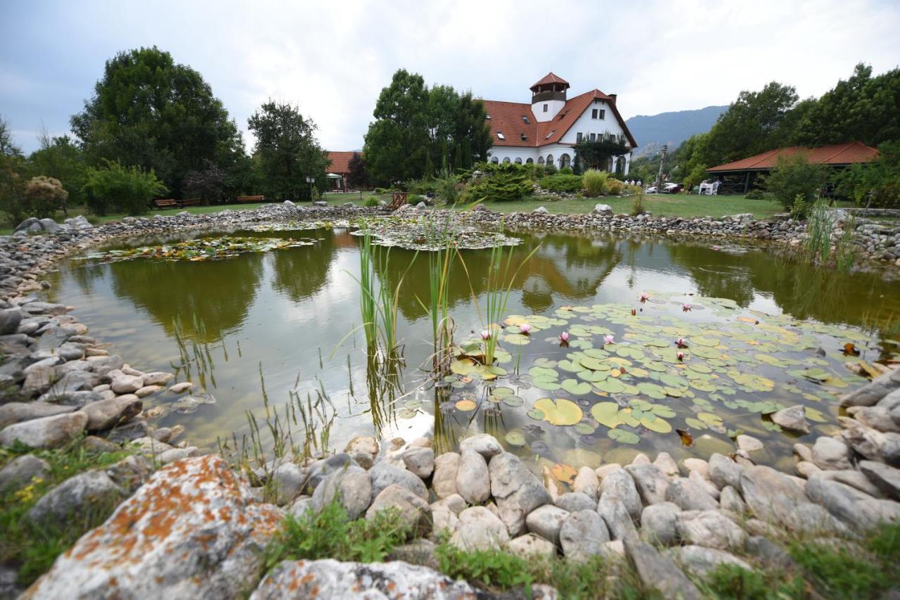 Hotel Conacul Secuiesc-Szekelyko Kuria Coltesti Exteriér fotografie